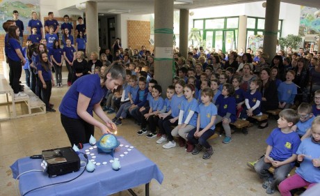 Gyújts egy gyertyát a Földért – a Föld Napját ünnepelték a Kossuth Iskolában